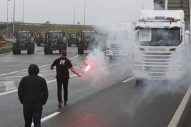 Calais: Mieszkańcy mają dość obozowiska emigrantów