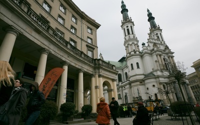 Burza zrzuciła krzyż z kościoła Zbawiciela