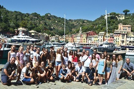 	Nasi pielgrzymi z włoskimi gospodarzami w Portofino.