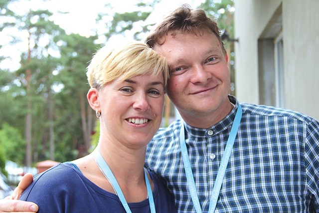 Monika i Krzysztof Herbut, pomysłodawcy i współorganizatorzy Mszy św. dla samotnych, poszukujących z Bożą pomocą przyszłego współmałżonka, które odbywają się w Zielonej Górze.