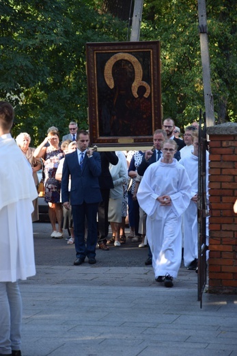 Powitanie ikony MB Częstochowskiej w parafii Wniebowstąpienia Pańskiego w Żyrardowie