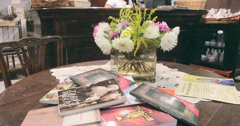 "Książkowe" dzieło Boże