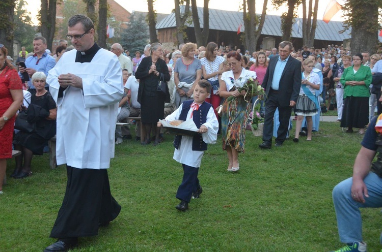 Maryjna wigilia w Sulisławicach 