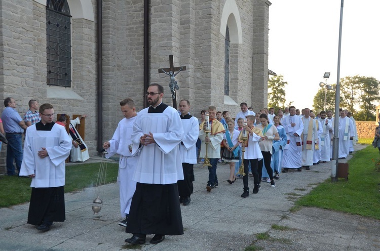 Maryjna wigilia w Sulisławicach 