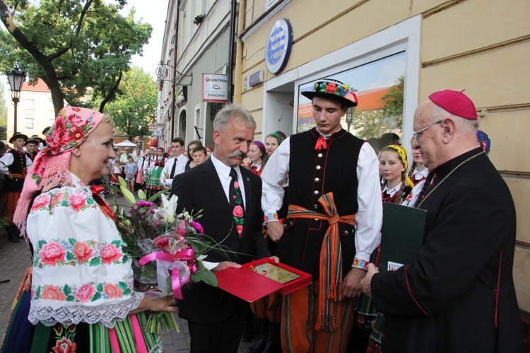 Odsłonięcie "Gwiozd Łowickich"