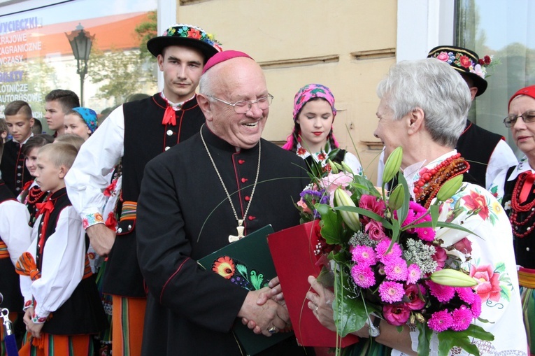 Odsłonięcie "Gwiozd Łowickich"