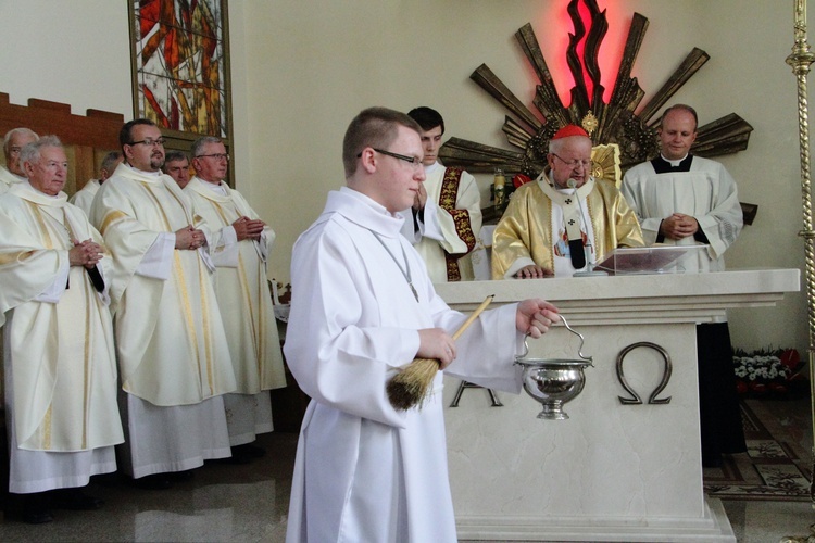 Konsekracja kościoła Chrystusa Króla na os. Gotyk w Krakowie