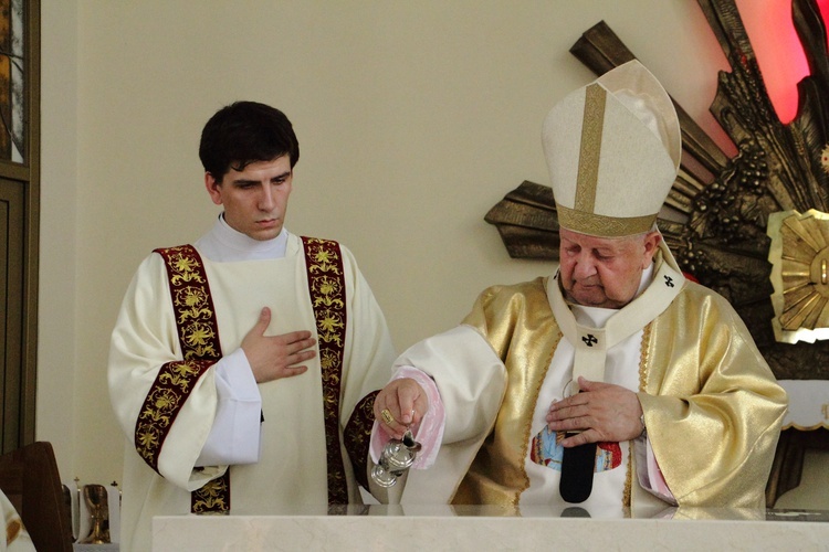 Konsekracja kościoła Chrystusa Króla na os. Gotyk w Krakowie