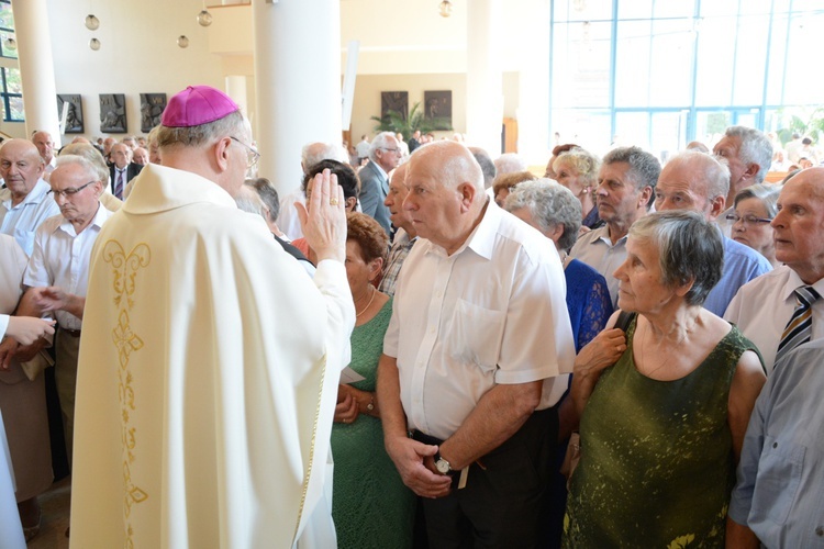 Dziękczynienie złotych jubilatów małżeńskich