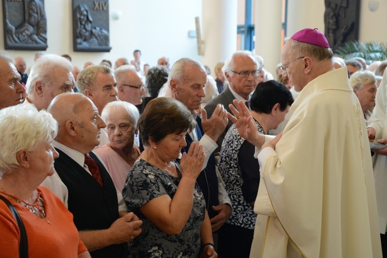 Dziękczynienie złotych jubilatów małżeńskich