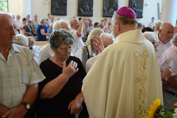 Dziękczynienie złotych jubilatów małżeńskich