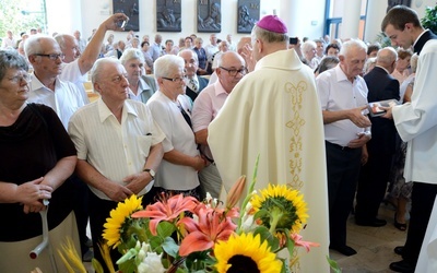 Dziękczynienie złotych jubilatów małżeńskich