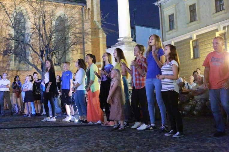Koncert "Jezus w centrum"