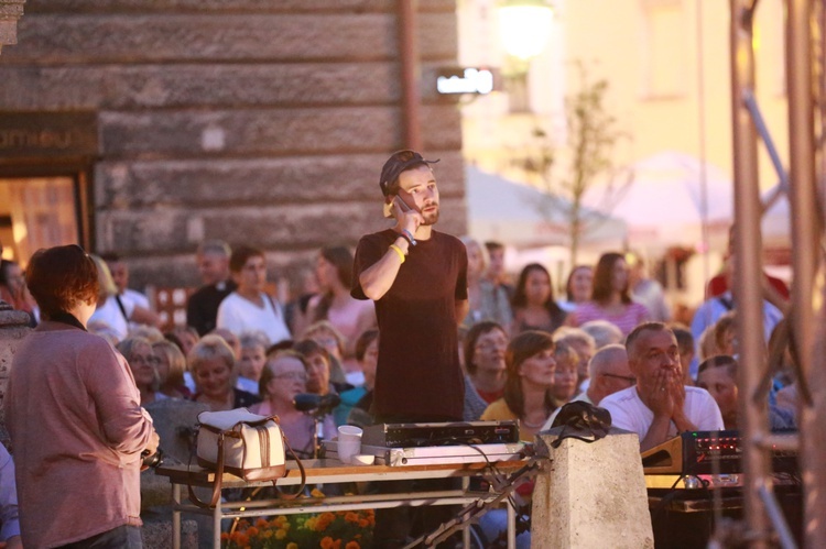 Koncert "Jezus w centrum"