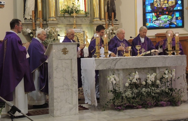 Ostatnie pożegnanie ks. Józefa Strączka w Porąbce - 11 września 2016 r.