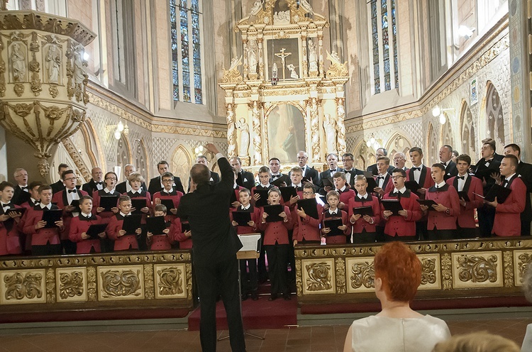 "Poznańskie Słowiki" w Białogardzie