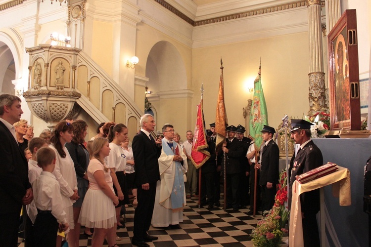 Powitanie ikony MB Częstochowskiej w Szymanowie