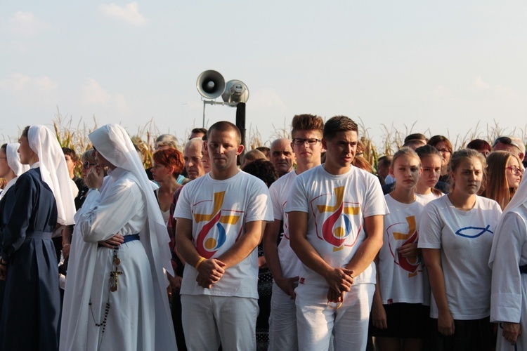 Powitanie ikony MB Częstochowskiej w Szymanowie