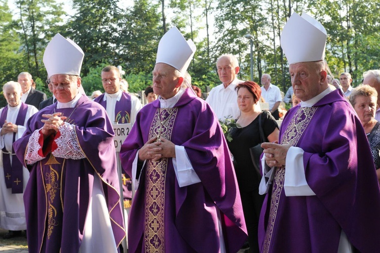 Pogrzeb ks. Józefa Strączka w Porąbce - 12 września 2016 r.