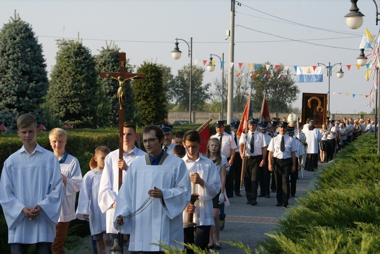 Powitanie ikony MB Częstochowskiej w Guzowie