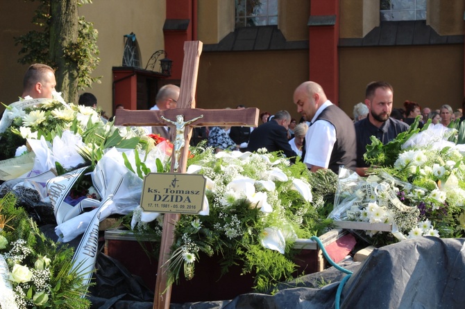 Pogrzeb śp. ks. Tomasza Dzidy w Czechowicach-Dziedzicach