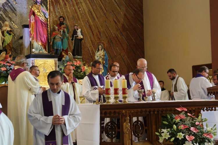 Pogrzeb śp. ks. Tomasza Dzidy w Czechowicach-Dziedzicach