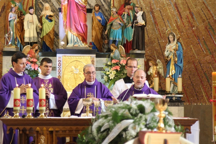 Pogrzeb śp. ks. Tomasza Dzidy w Czechowicach-Dziedzicach