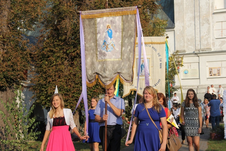 Powitanie ikony MB Częstochowskiej w Miedniewicach