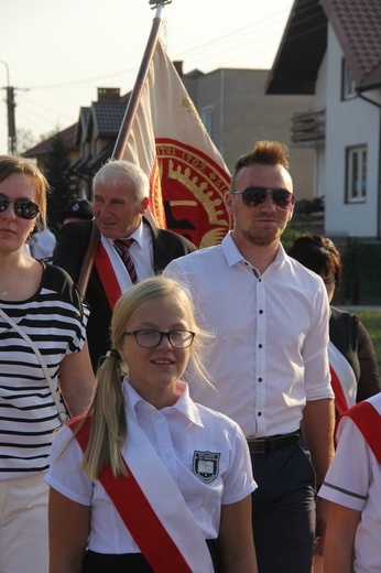 Powitanie ikony MB Częstochowskiej w Miedniewicach