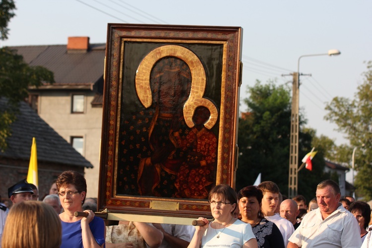 Powitanie ikony MB Częstochowskiej w Miedniewicach