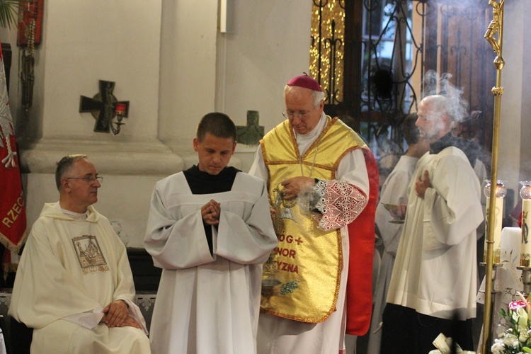 Powitanie ikony MB Częstochowskiej w Miedniewicach