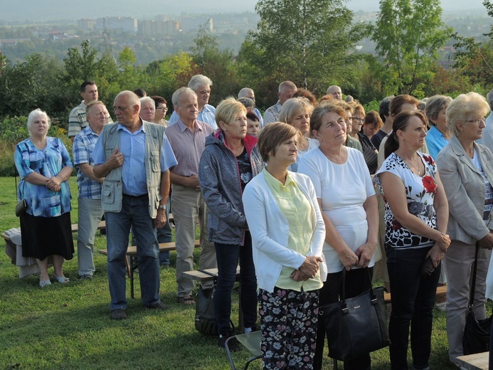 Bielszczanie pod krzyżem na Trzech Lipkach