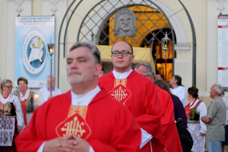 Pierwszy dzień mogilskiego odpustu