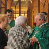 Parafianie z katedry dziękowali ks. prał. Zbigniewowi Powadzie