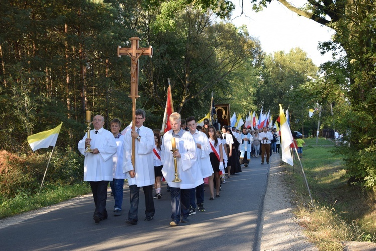 Powitanie ikony MB Częstochowskiej w Jesionce