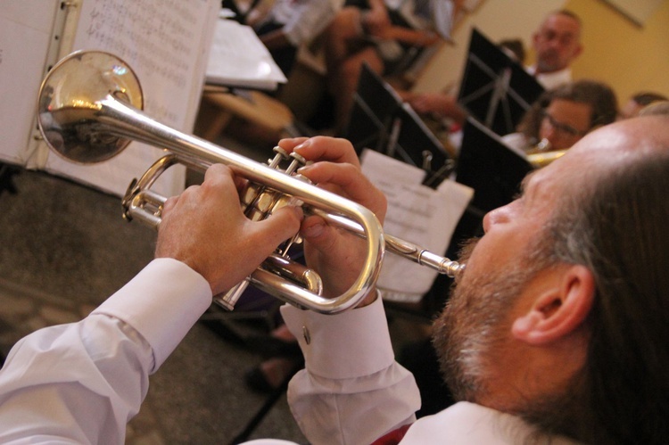 Szkoła z imieniem ks. Jana Reca