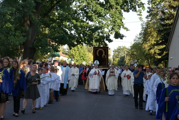 Powitanie ikony MB Częstochowskiej w Puszczy Mariańskiej