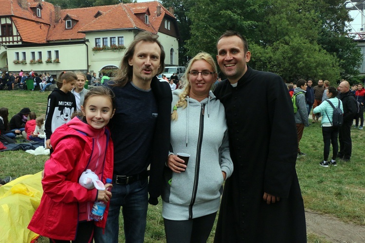 Spotkanie Młodych "W górę serca!" na Ślęży 