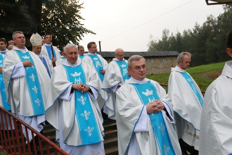 Droga krzyżowa w Czarnym Potoku