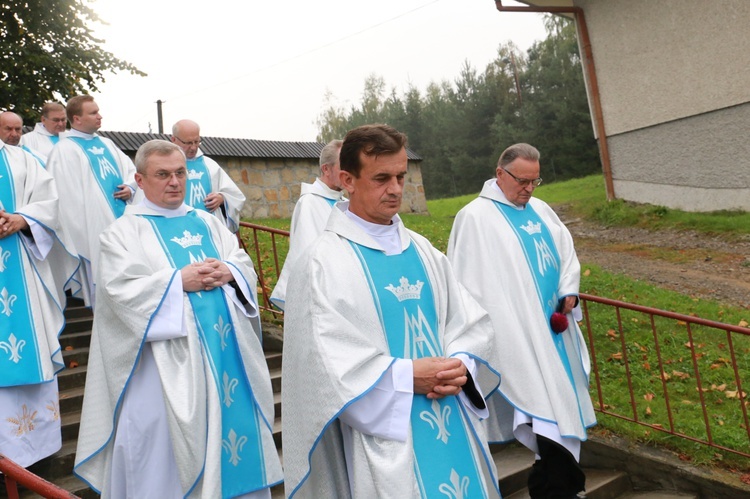 Droga krzyżowa w Czarnym Potoku