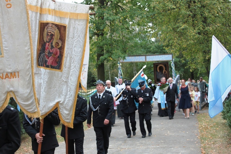 Powitanie ikony MB Częstochowskiej w Korabiewicach