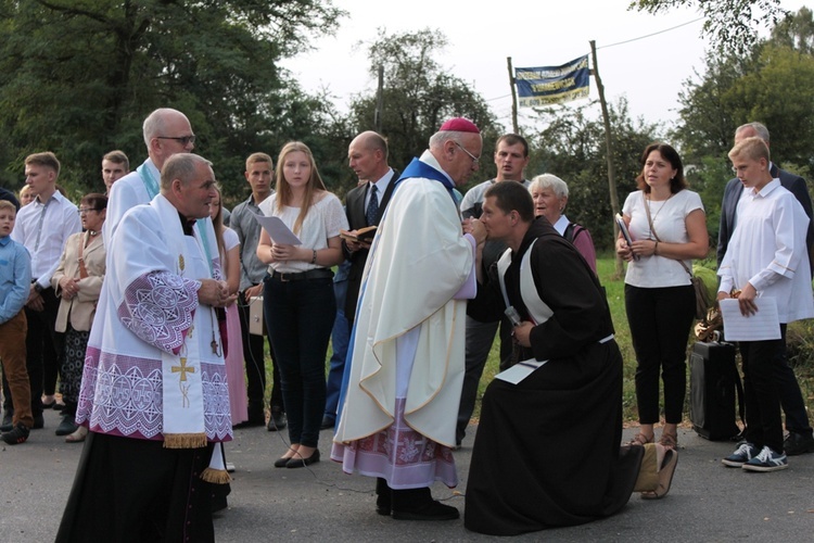 Powitanie ikony MB Częstochowskiej w Korabiewicach