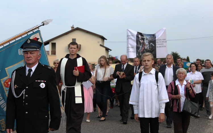 Powitanie ikony MB Częstochowskiej w Korabiewicach