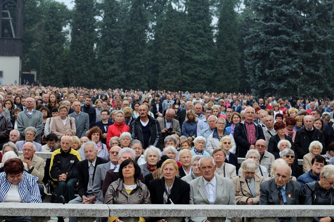 Zakończenie uroczystości odpustowych w Mogile