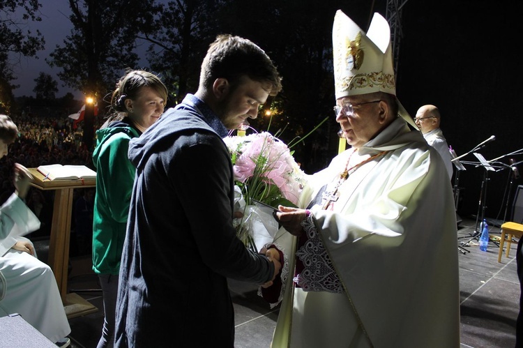 Diecezjalna pielgrzymka młodzieży do Rostkowa