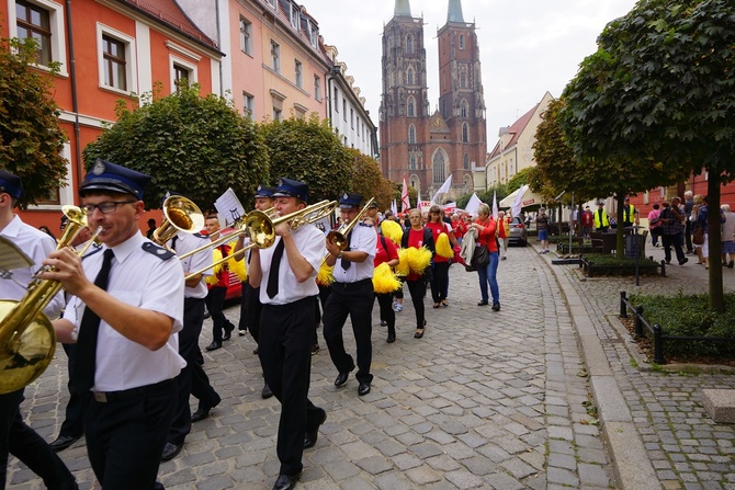 Kromka Chleba 2016
