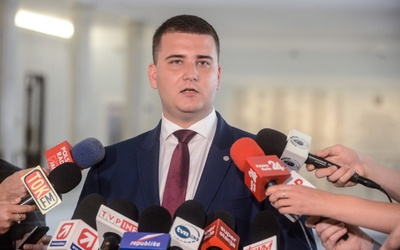 Bartłomiej Misiewicz zawieszony w funkcji rzecznika MON