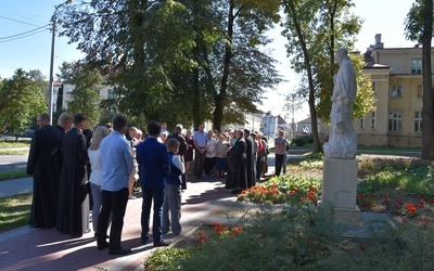 Statuetka św. Stanisława Kostki