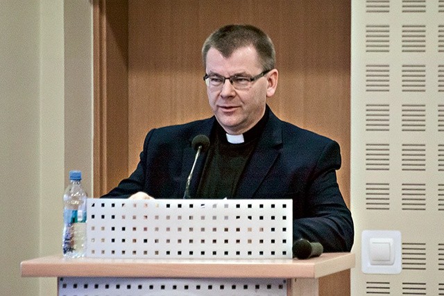 Ks. prof. Mirosław Sitarz z KUL mówił o historii, zasadach i znaczeniu synodu diecezjalnego.