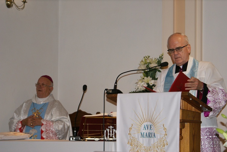 Powitanie MB Częstochowskiej w parafii św. o. Pio w Mszczonowie